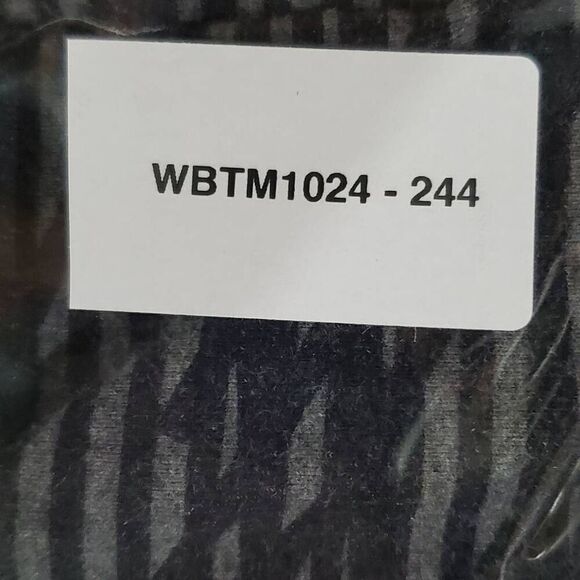 Under Armour Large Gray Pattern Cropped Pants - Picture 5 of 5